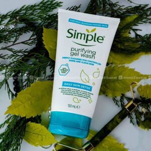 Simple Daily Skin Detox Purifying Gel Facial Wash ? 150ml - Image 4