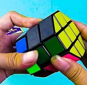 Jiehui Cube Octagonal Cylinder Magic Cube Puzzle IQ Brain 3x3 Barrel Spin Speed Cube Education Personalised Game Gift Toy (Multicolour) - Image 1
