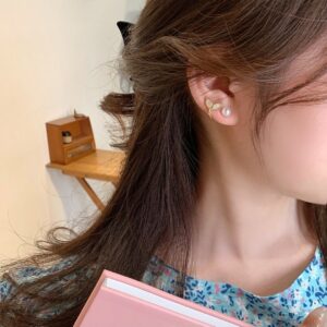 Elegant Pearl Tail Earrings - Image 1