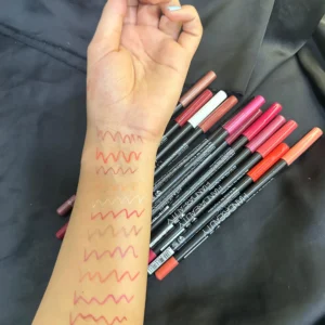 pack of 12 Huda beauty Lip & Eye pencils - Image 2