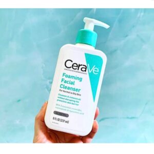 CeraVe Foaming Facial Cleanser for Normal to Oily Skin ? Oil Control with Ceramides, Niacinamide & Hyaluronic Acid, 237ml - Image 4
