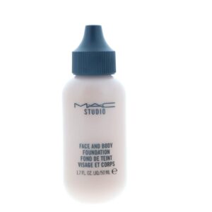 Mac Studio Fix Fluid Liquid foundation With Broad Spectrum SPF 15 Protection. - Image 1