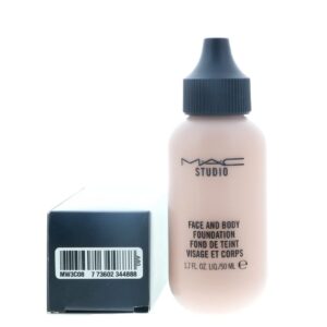 Mac Studio Fix Fluid Liquid foundation With Broad Spectrum SPF 15 Protection. - Image 2