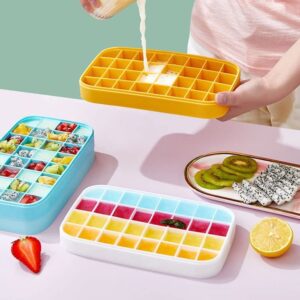 32 grid Silicone Ice Cube Tray with Lid Cover (Random color) - Image 1