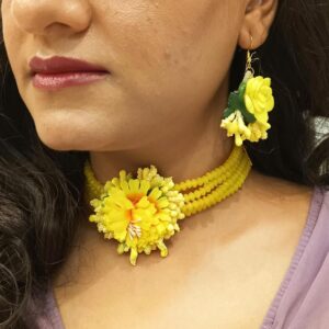 Artificial flower Flower Jewelry Set Pearl  Choker Necklace with Maang Tikka Earrings Floral Handmade perfect for mehndi, mayon, or haldi ceremonies - Image 3
