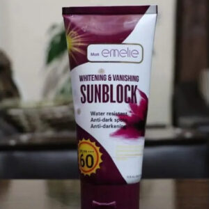 Emelie Whitening & Vanishing Sunblock SPF60 (150ml) - Image 1