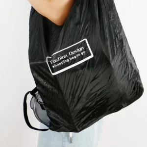 Eco-friendly Roll Up Reusable Polyester Foldable Grocery Bag Shopping Bag (random color) - Image 4