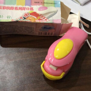 Mini Portable Food Bag Sealing Machine Food Packaging Plastic Bag Sealer ( Random Color ) - Image 1