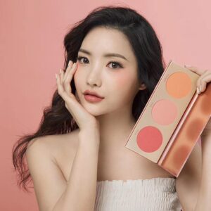 Green Alasko QUICKSAND ROUGE BLUSH PALETTE - (Imported) - Image 4