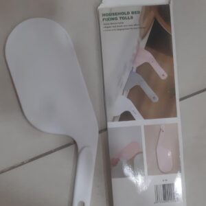 Bed Sheet Tucker Tool Tucking Paddle for Bed | Bedsheet Change Making Easier | Plastic Durable Sheet Change Helper ( Random color ) - Image 3