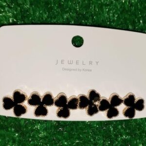 1 Pair Black  Mini hearts trending earrings - Image 4