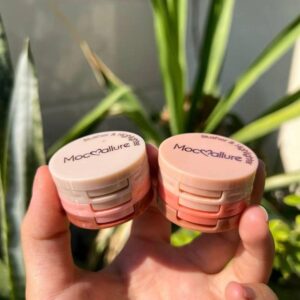 Mocallure 3 in 1 blusher highlighter kit Package Includes: 1 x Blusher Highlighter Kit Product Feature: Glowy, 2 in 1 (Random color) - Image 4