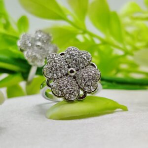 1 Piece Imported Blossoming Elegance Moveable Ring ? Gold & Silver Color Options ?? | Luxurious Design Ring | Adjustable Ring | Ring For Girls & Women ? - Image 4