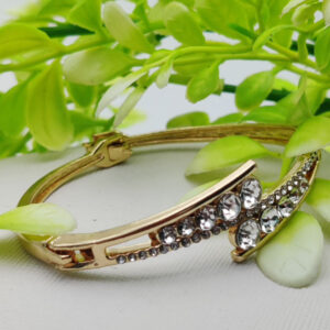 Radiant Elegance Adjustable Crystal Bracelet ? | Best Quality Artificial Bracelet For Girls & Women | Imported Glamour for Every Occasion | Elegant Design - Image 2