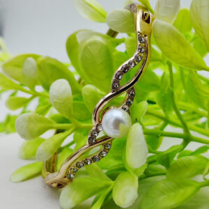 Graceful Adjustable Bracelet with Dazzling Pearl Accent ? Imported Elegance | Best Quality Artificial Bracelet For Girls & Women | for Every Occasion - Image 1