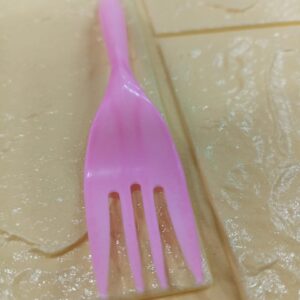 24pcs Imported Disposable Plastic Fork Party Cutlery Fork Birthday Party Tableware for Cake Dessert (Mixed colour) - Image 3