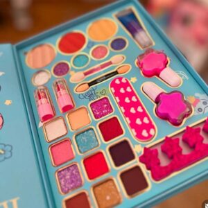 29 in 1 Professional Makeup Girls | Girls Makeup Kit | Matte And Glitter Eyeshadow Palette | Beauty Makeup kit? - Image 3