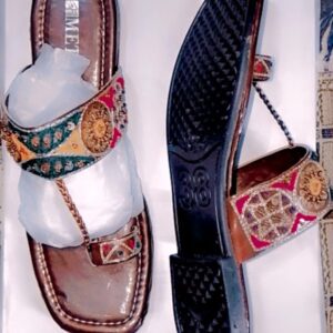 Kolhapuri Slipper Design No. 25-76 ? Classic Beige Traditional Footwear (With Box ) - Image 2