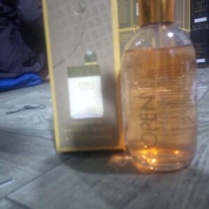 Open Roger & Gallet Perfume For Men - 100 ml | Made in Pakistan - Image 1