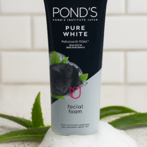 Pond?s Pure White Face Wash with Activated Charcoal ? Deep Cleansing & Brightening Daily Face Cleanser (100g) - Image 1